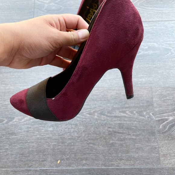 High Heels - Picture 4 of 4